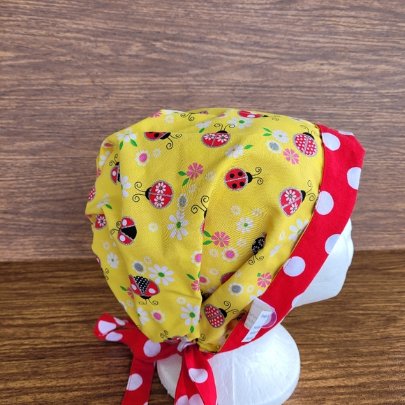 Reversible Scrub Cap - Picture 2 of 11